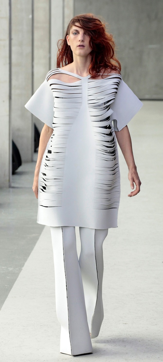 Graduate Collection by Jolka Wiens in THISISPAPER MAGAZINE Look2 Graduate Collection by Jolka Wiens in THISISPAPER MAGAZINE