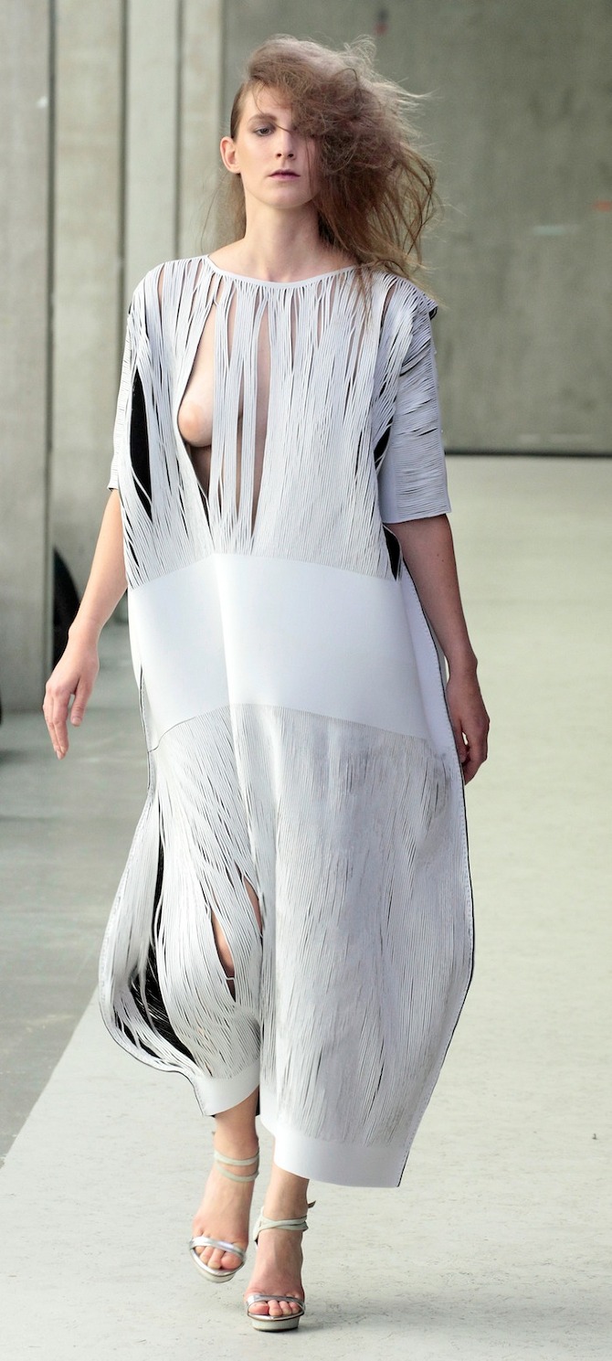 Graduate Collection by Jolka Wiens in THISISPAPER MAGAZINE Look3 Graduate Collection by Jolka Wiens in THISISPAPER MAGAZINE